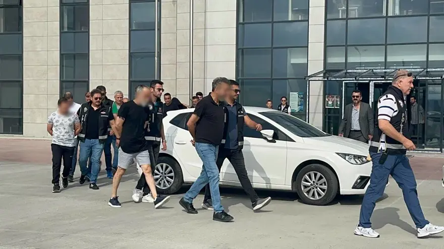 36 bin kişiyi iki kez dolandırdılar! 5 bin yılda 1 gün tatil 