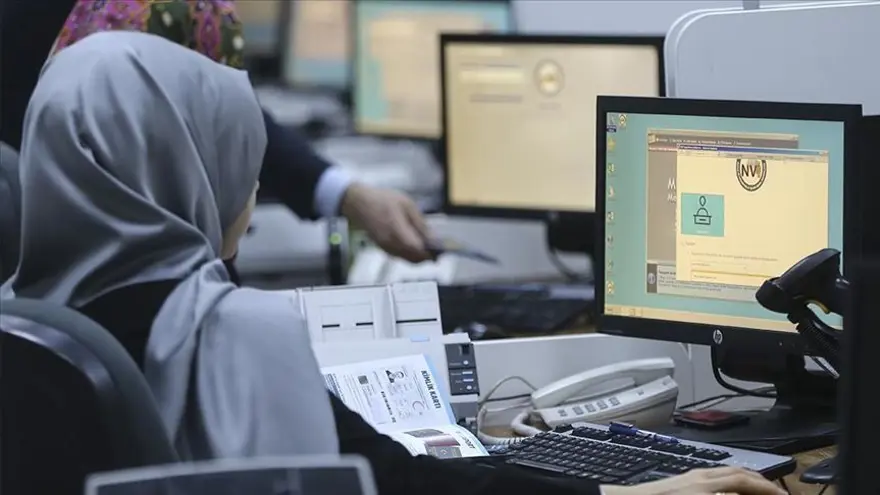 Memurlar bugün çalışıyor mu? 18 Ağustos'ta gözler kamu kurumlarına çevrildi 1