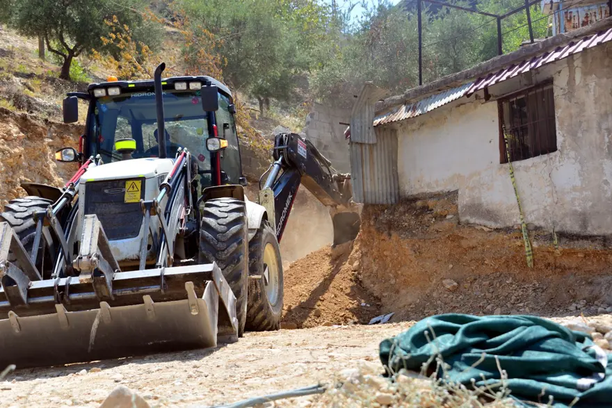 Kazıda kemikler bulundu: 25 yıl sonra cinayete kurban gittikleri anlaşıldı 6