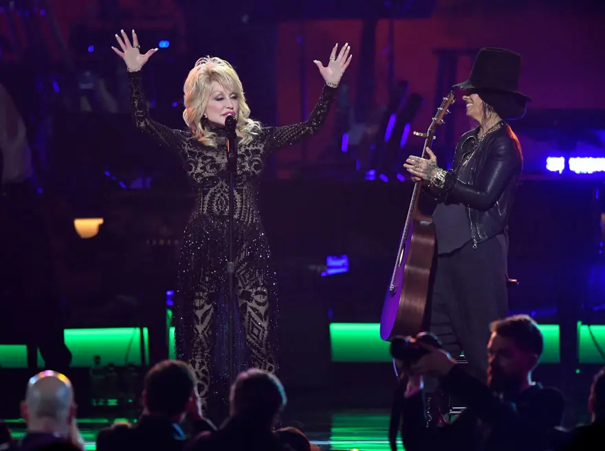 Dolly Parton için dua isteyen kız kardeşinden yeni açıklama: Kimseyi korkutmak istemedim 5 Dolly Parton için dua isteyen kız kardeşinden yeni açıklama: Kimseyi korkutmak istemedim 5