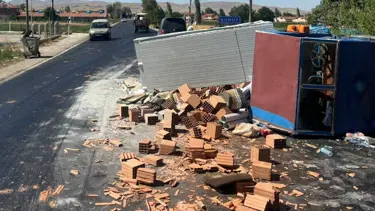 Afyonkarahisar'da patpat devrildi: 5 yaralı