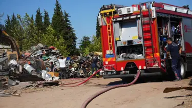 Antalya'da hurdacıda yangın