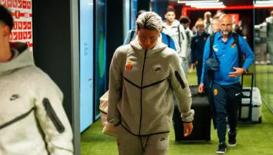  Maduro'nun eşofmanıyla stadyuma geldiler