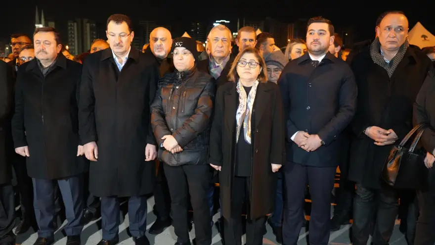 Depremin 2. yılında kayıplar anılıyor 8