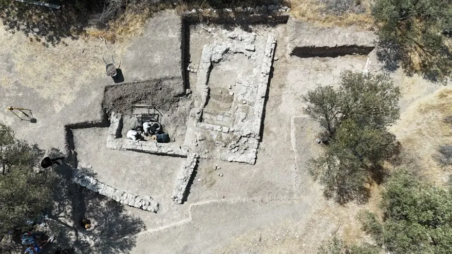 Çanakkale'de yer altında bulundu! Tam 1700 yıllık, incelemeye alındı 3 Çanakkale'de yer altında bulundu! Tam 1700 yıllık, incelemeye alındı 3