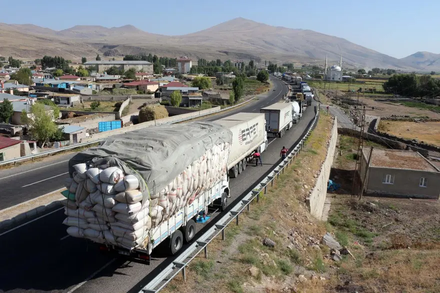 Iğdır - Doğubayazıt karayolu açıldı 15 Iğdır - Doğubayazıt karayolu açıldı 15