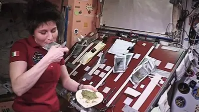 Uzayda yemek üretimi testi: ''Biftek isteyen, yazıcıdan bastıracak''
