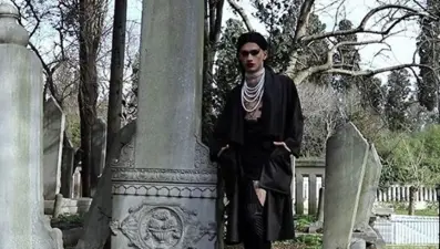 Mezarlıkta klibe hapis talebi