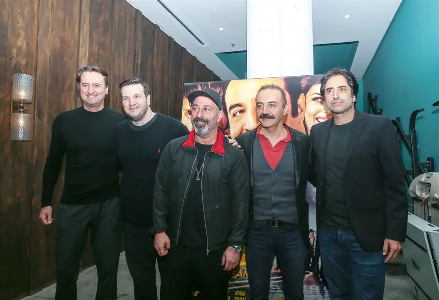 "BİZ ÇOK KALABALIĞIZ" 3 "BİZ ÇOK KALABALIĞIZ" 3