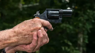 95 yaşında evlat katili oldu