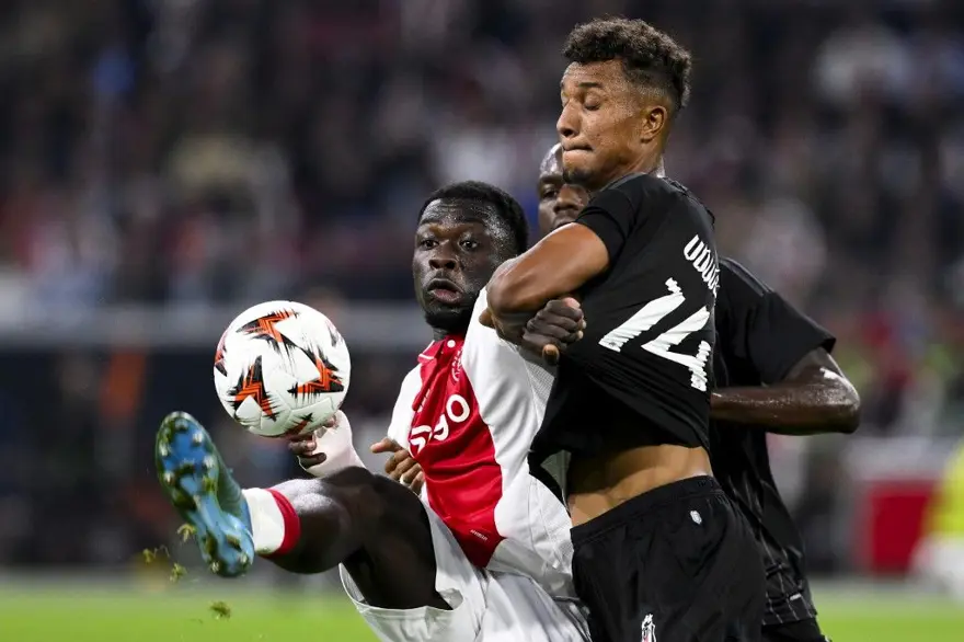 Beşiktaş, Hollanda'da farklı kaybetti 15