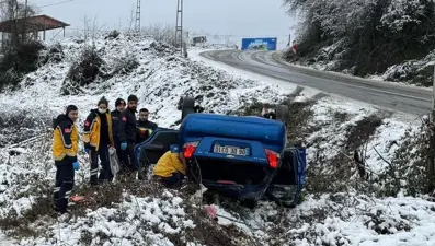 Samsun'da otomobil devrildi: 3 yaralı