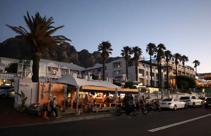 Pfizer/BioNTech aşısı Omicron nedeniyle hastaneye yatışa karşı yüzde 70 koruma sağlıyor 5 Pfizer/BioNTech aşısı Omicron nedeniyle hastaneye yatışa karşı yüzde 70 koruma sağlıyor 5