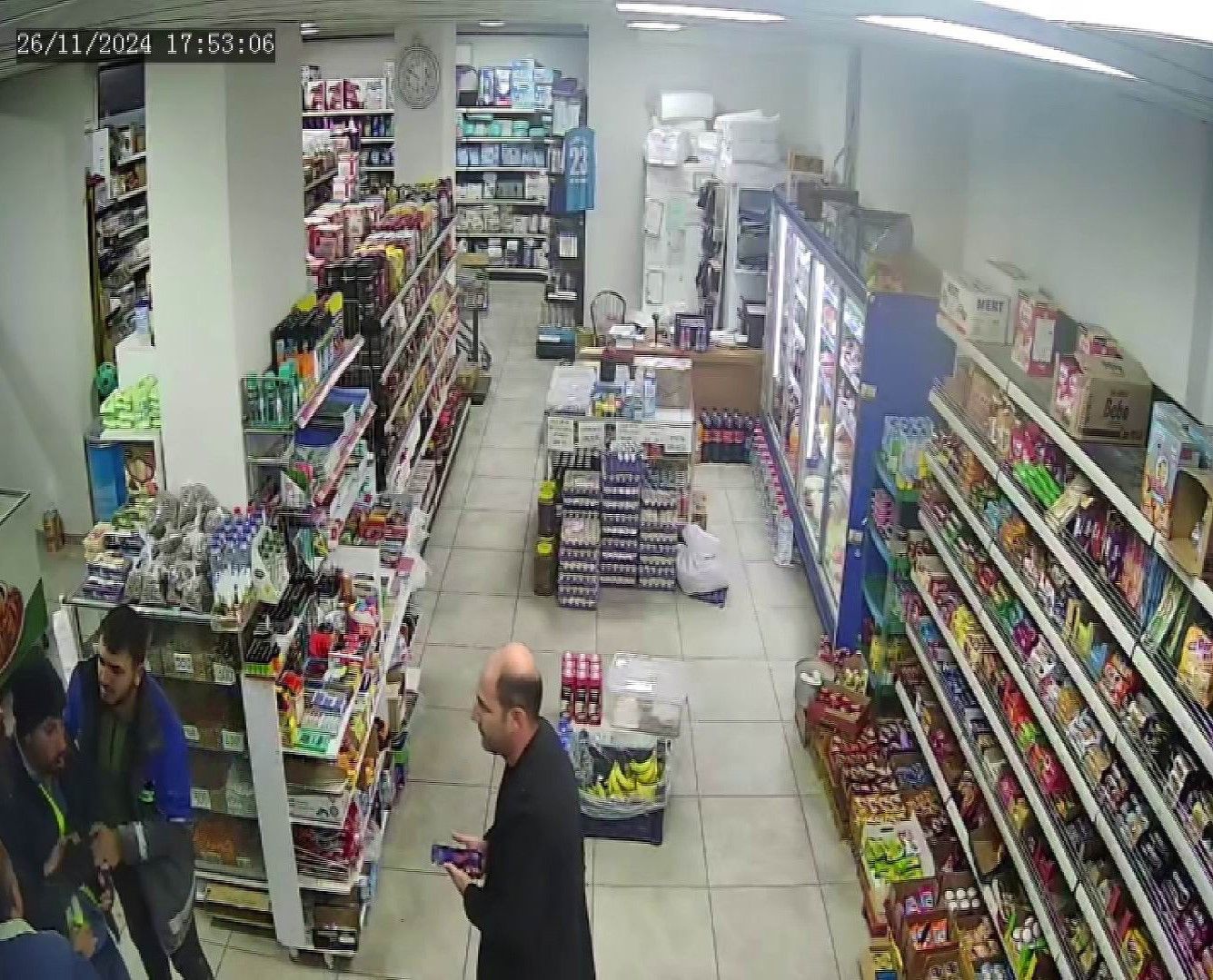 Nefessiz kaldı, ''Sırtıma vurun'' dedi! Heimlich manevrası ile hayata tutundu