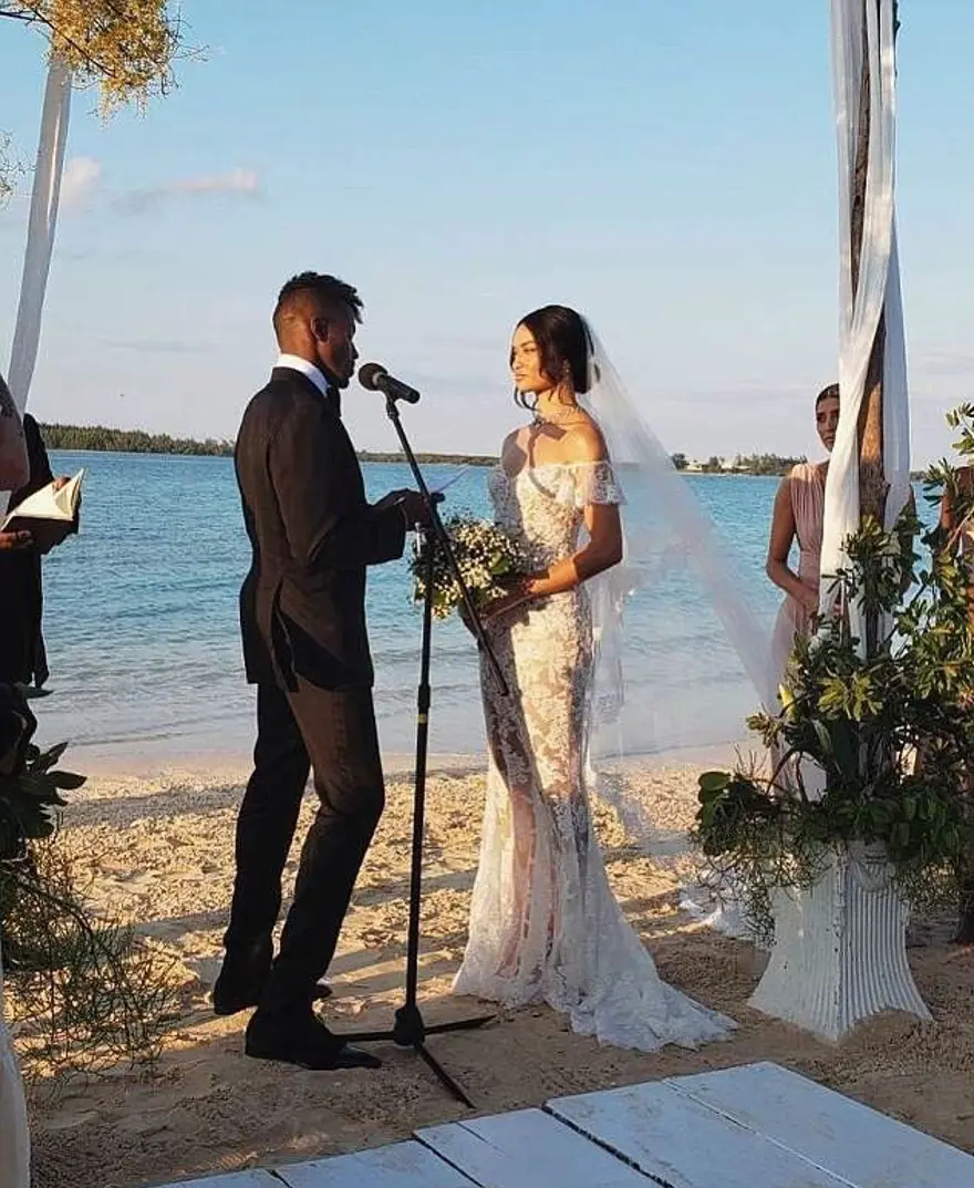 Shanina Shaik plaj düğünüyle evlendi 