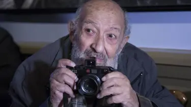 Ara Güler'in İstanbul fotoğraflarından oluşan sergi yarın Galata Kulesi'nde açılıyor