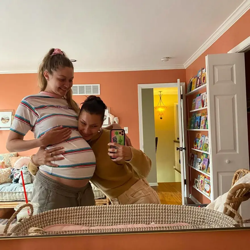 İkisi de günümüzün en iyi modelleri arasında! Hadid kardeşlerin hiç görülmemiş fotoğrafları 