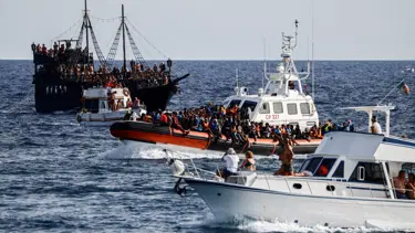 İtalya, göçmenleri kurtaran STK'lere mali destek verme kararı alan Almanya'ya tepkili