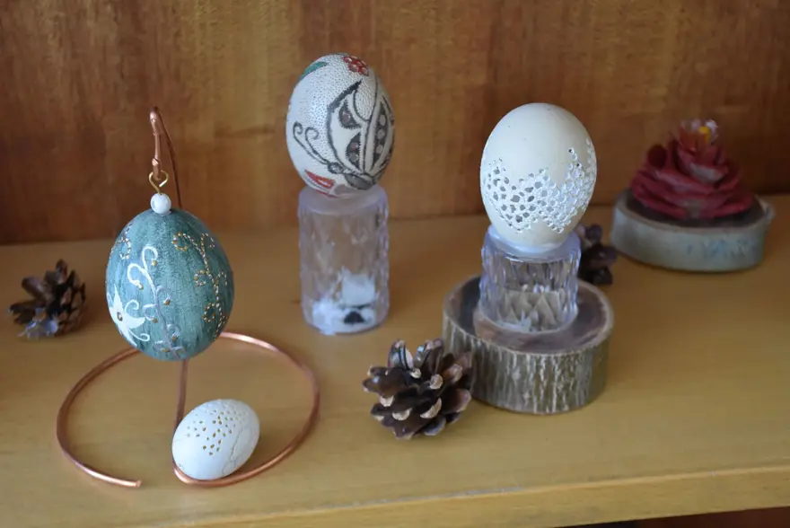 Yumurta kabuklarından süs eşyası yapıp satıyorlar 1 Yumurta kabuklarından süs eşyası yapıp satıyorlar 1