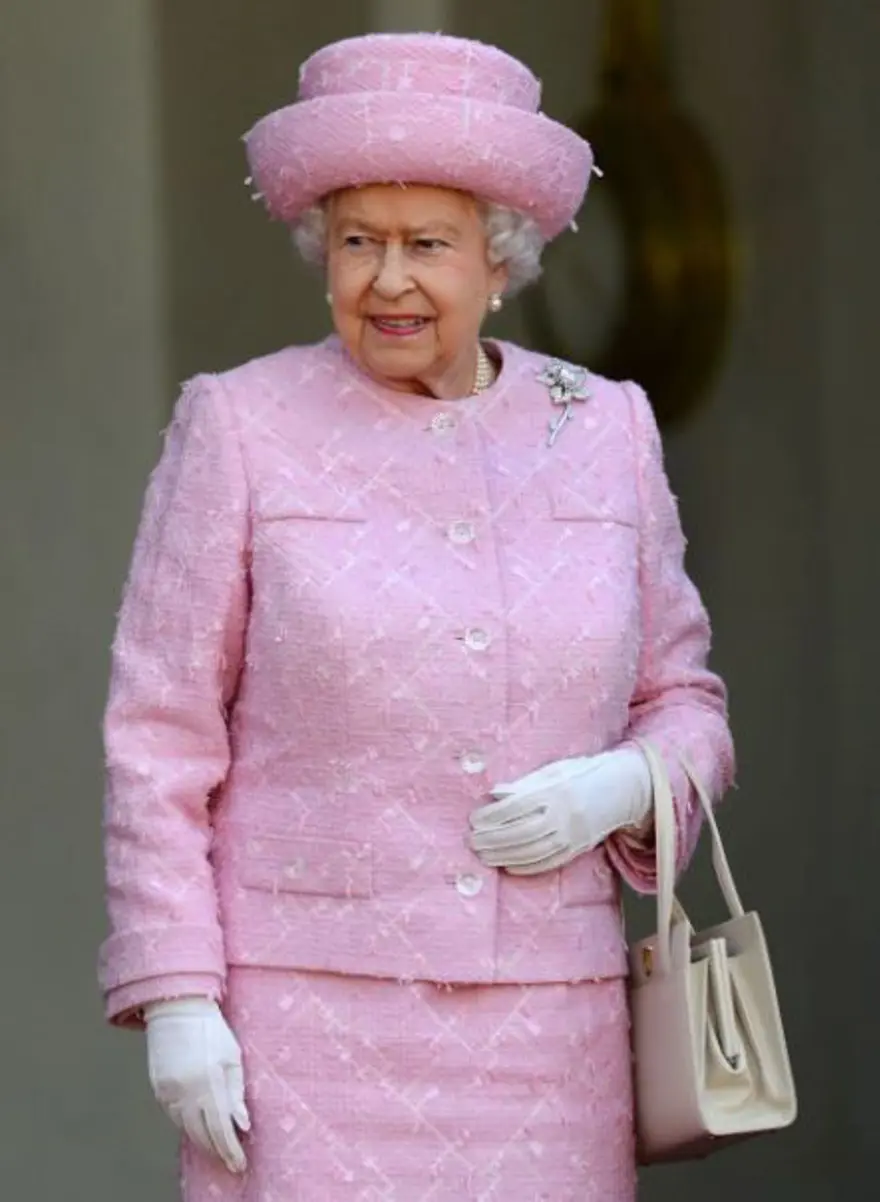 KRALİÇE ELIZABETH 1