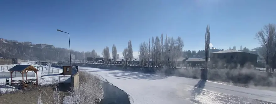Türkiye'nin en soğuk yerleşim yeri Göle oldu 7