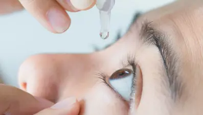 Göz kuruluğu nedir? Belirtileri ve tedavi yöntemleri neler?