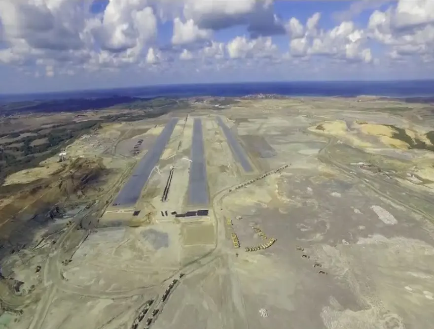 3. Havalimanı'nda ilk pist havadan böyle görüntülendi 4