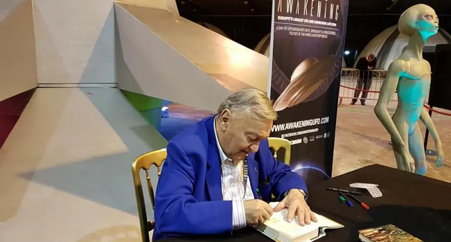 Erich Von Däniken ile final 11