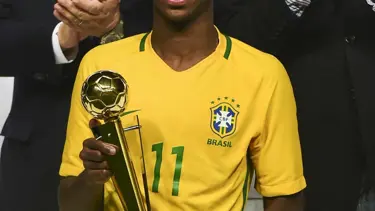 Real Madrid'den 2000 doğumlu oyuncuya 61 milyon euro