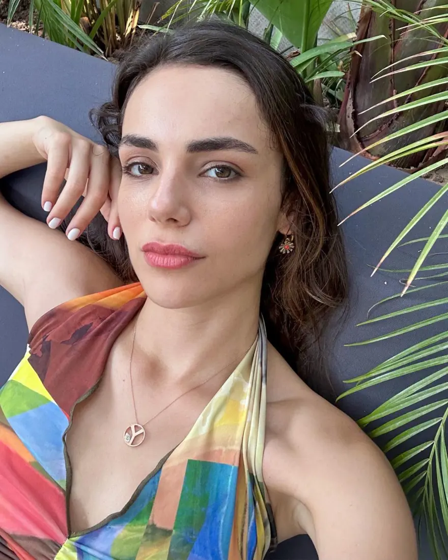 Burak Özçivit'ten yeni imaj: Tatil başlar  (Ünlülerin değişimi) 88