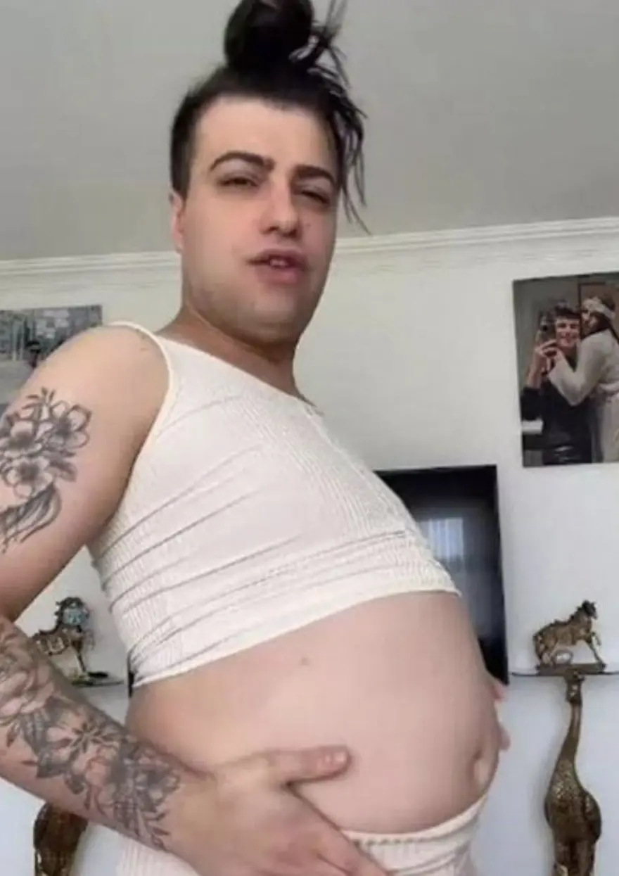 Hazal Kaya'dan Bergüzar Korel'e Mükremin Gezgin tepkisi 4