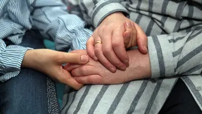 Aile büyüklerine torunlarını göstermeyen geline hapis cezası!