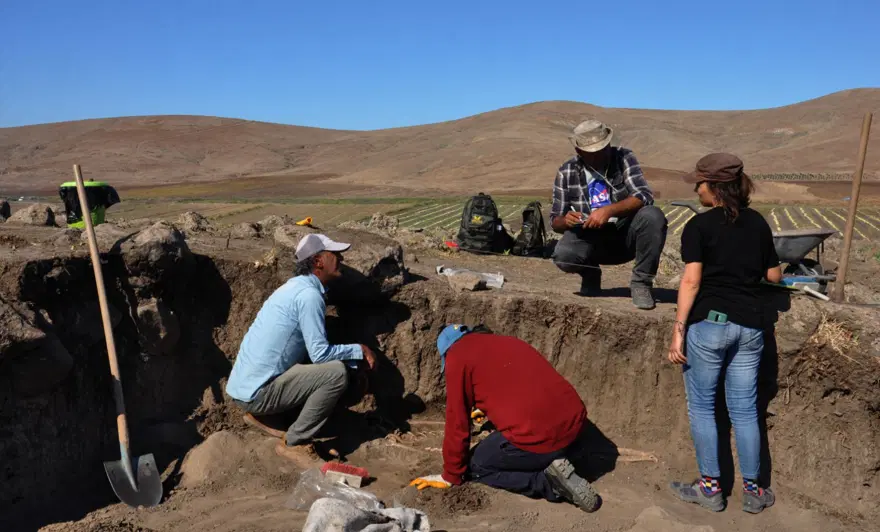 Hamaç Höyük kazısında nekropol bulundu 3 Hamaç Höyük kazısında nekropol bulundu 3