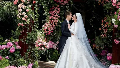 Miranda Kerr ile Snapchat'in kurucusu Evan Spiegel'in düğününden ilk kareler