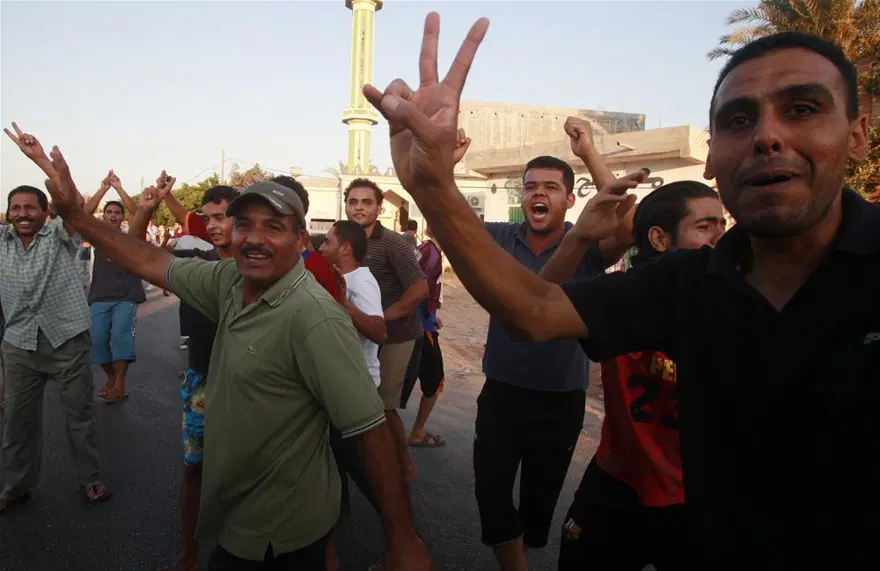 Kaddafi'nin kalesi düştü 66 Kaddafi'nin kalesi düştü 66