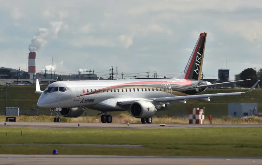 50 yıl aradan sonra üretilen uçağa yoğun ilgi 8