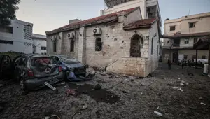 İsrail ordusu Nasır Hastanesi'ni kışlaya çeviriyor