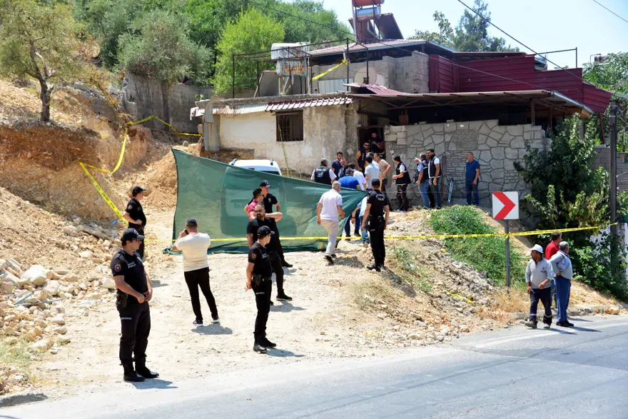 Kazıda kemikler bulundu: 25 yıl sonra cinayete kurban gittikleri anlaşıldı 8