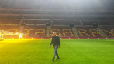 Mustafa Denizli, Türk Telekom Arena'yı gezdi