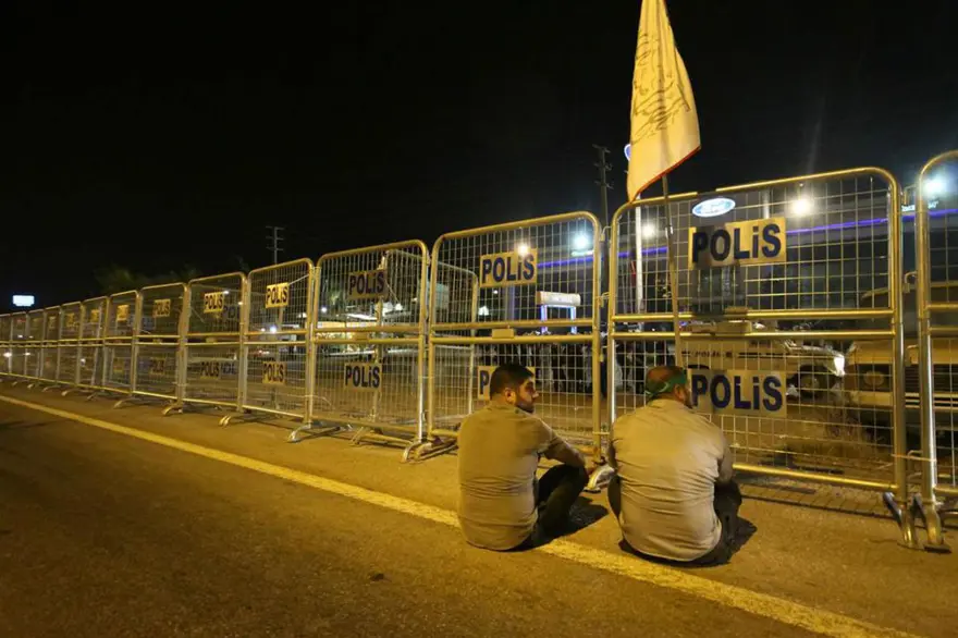 ABD Konsolosluğu'na Filistin bayrağı 8