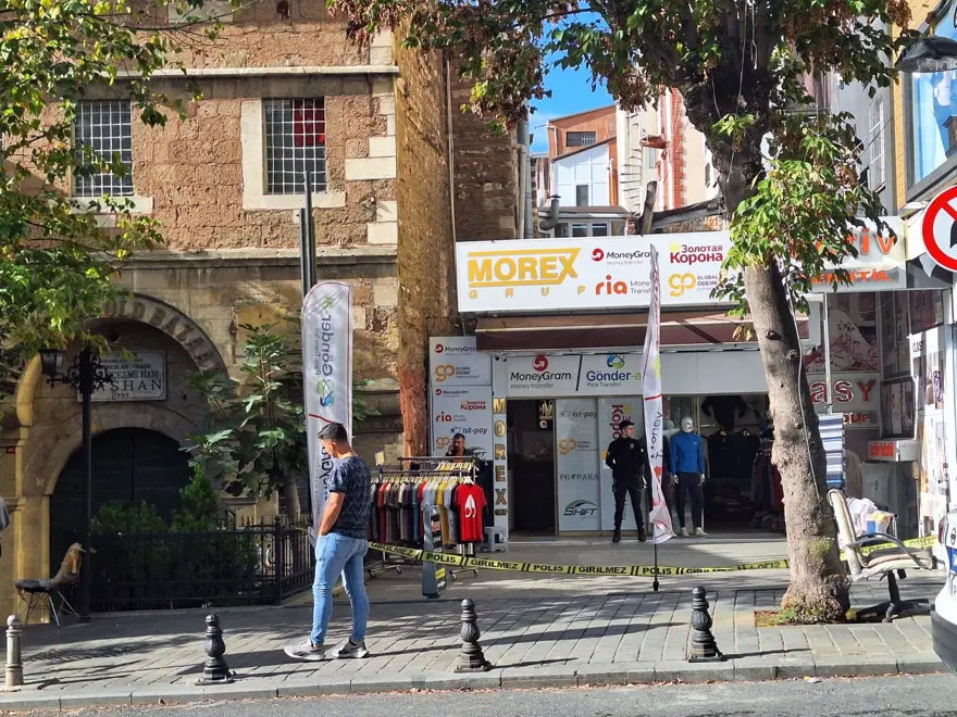 Fatih'te silahlı iş yeri baskını 3