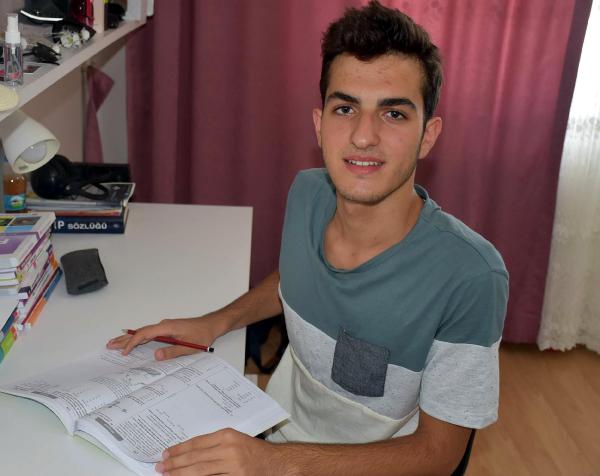 LYS Türkiye ikincisi Koç Üniversitesi'nde Tıp okuyacak