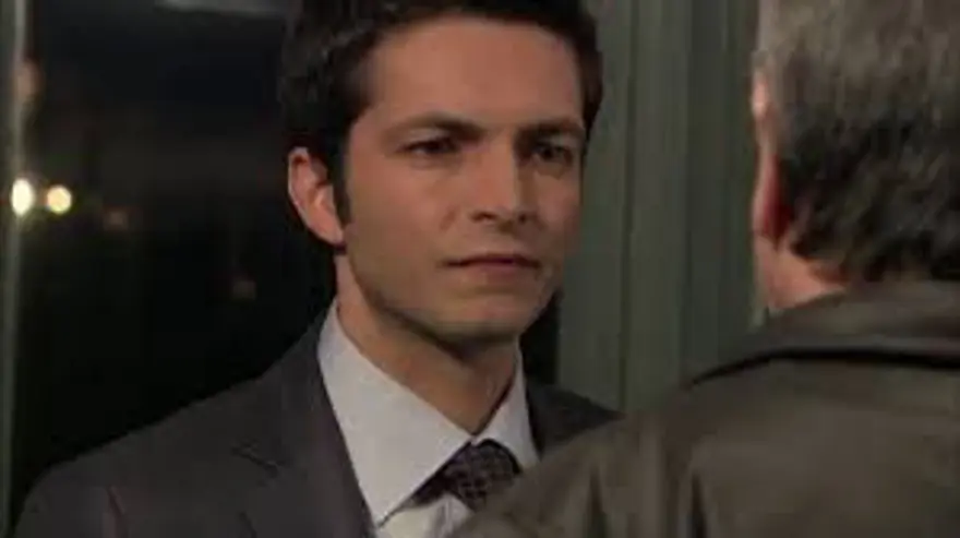 Burak Özçivit'ten yeni imaj: Tatil başlar  (Ünlülerin değişimi) 52