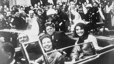 Trump onayı verdi: Kennedy suikastında sır perdesi kalkacak mı?