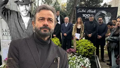 Sadri Alışık mezarı başında anıldı | "Şapkası her an her zaman başımızda"