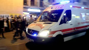 Mandırada yem kar makinesine düşen işçi öldü