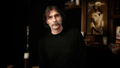 Erdal Beşikçioğlu: Gençler tiyatro sanatçısı olmak istemiyor