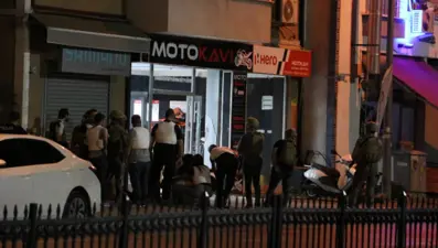 Ateş açtı, vuruldu, polis 6 saatte ikna etti