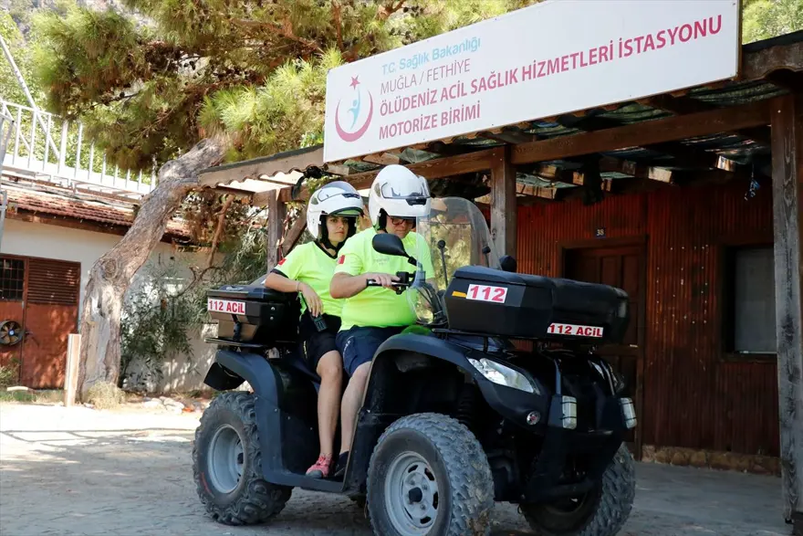 ATV motorlu 112 Acil Servis ekibi sahillerde hayat kurtarıyor 