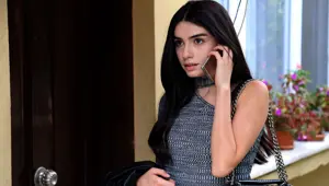 Hazar Ergüçlü: Oyunculuk hızla yaşlandırıyor